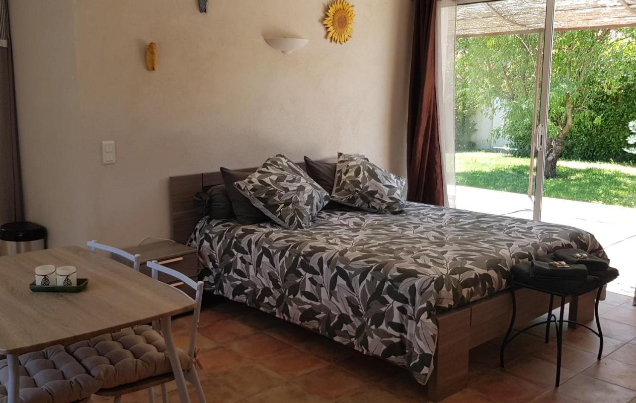 Studio indépendant à la Villa Garlaban 3 étoiles Gémenos Exterior foto