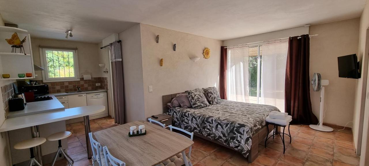 Studio indépendant à la Villa Garlaban 3 étoiles Gémenos Exterior foto