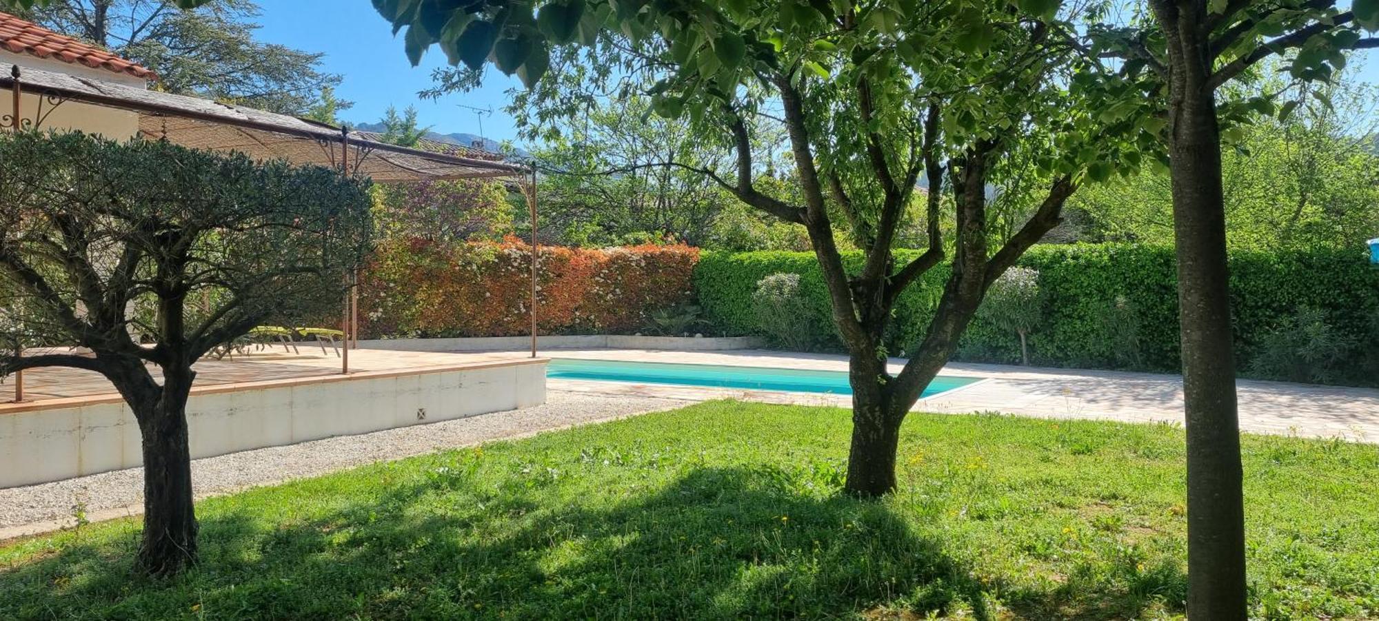Studio indépendant à la Villa Garlaban 3 étoiles Gémenos Exterior foto